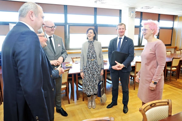 Kliknij, aby powiększyć zdjęcie.