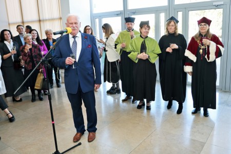 Kliknij, aby powiększyć zdjęcie.