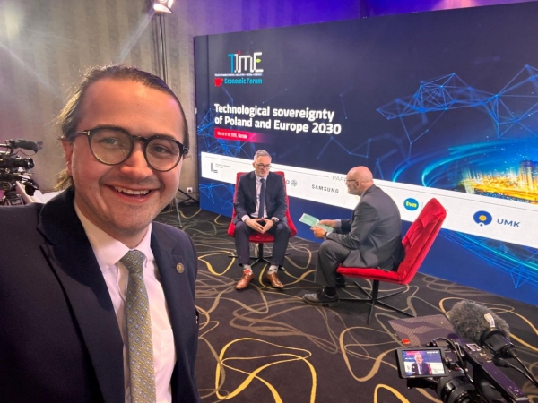 Click to zoom the picture.