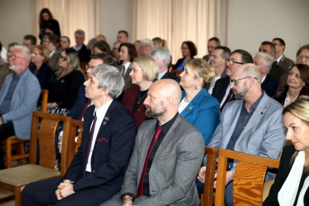 Kliknij, aby powiększyć zdjęcie.