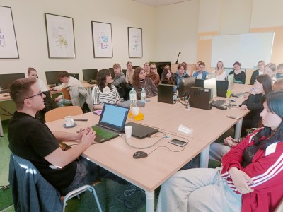 Click to zoom the picture.