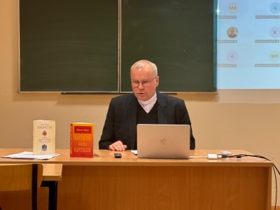 Click to zoom the picture.