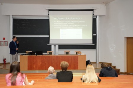 Click to zoom the picture.