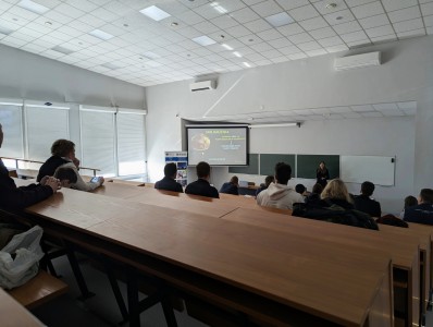  Kadry z finału w salach wykładowych Instytutu Fizyki. Kliknij, aby powiększyć zdjęcie.