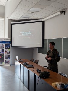  Kadry z finału w salach wykładowych Instytutu Fizyki. Kliknij, aby powiększyć zdjęcie.