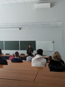  Kadry z finału w salach wykładowych Instytutu Fizyki. Kliknij, aby powiększyć zdjęcie.