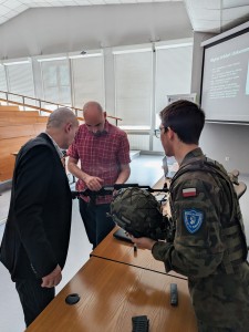  Kadry z finału w salach wykładowych Instytutu Fizyki. Kliknij, aby powiększyć zdjęcie.