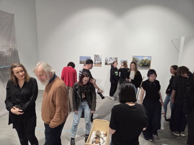 Click to zoom the picture.