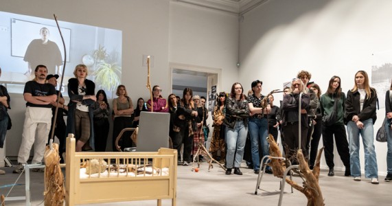 Click to zoom the picture.