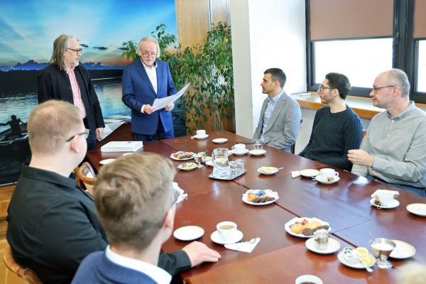 Click to zoom the picture.