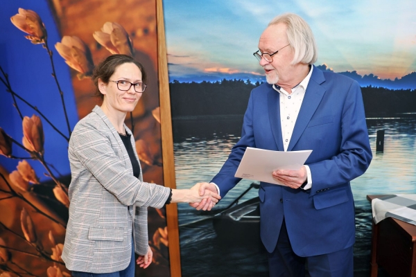 Click to zoom the picture.