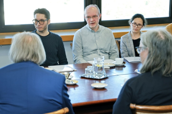 Click to zoom the picture.