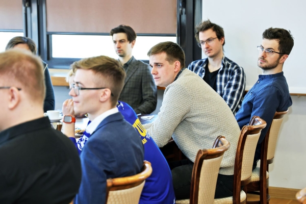 Click to zoom the picture.