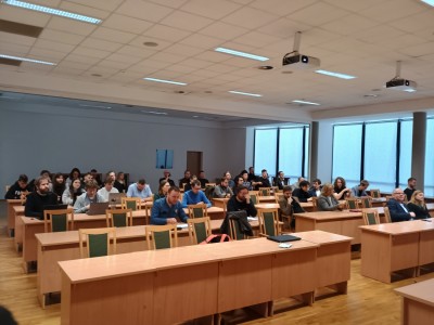 Click to zoom the picture.