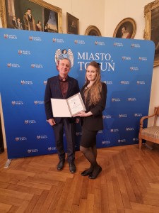 Click to zoom the picture.