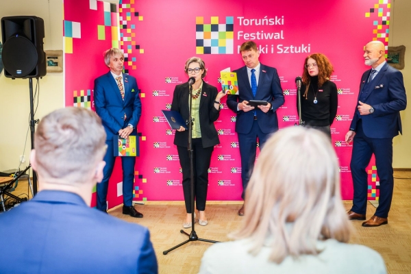 Kliknij, aby powiększyć zdjęcie.