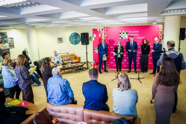 Kliknij, aby powiększyć zdjęcie.