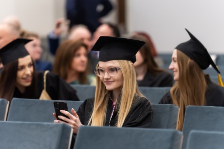 Dyplomatorium Kierunku Farmacja 2026. Kliknij, aby powiększyć zdjęcie.