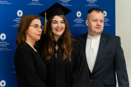 Dyplomatorium Kierunku Farmacja 2026. Kliknij, aby powiększyć zdjęcie.