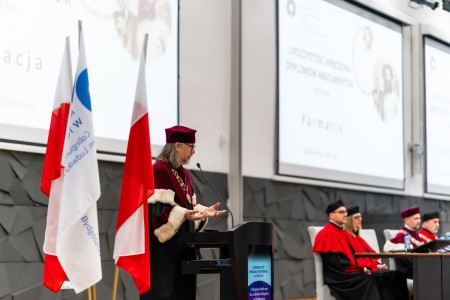 Dyplomatorium Kierunku Farmacja 2026. Kliknij, aby powiększyć zdjęcie.