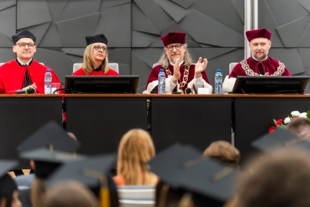 Dyplomatorium Kierunku Farmacja 2026. Kliknij, aby powiększyć zdjęcie.