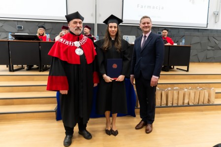 Dyplomatorium Kierunku Farmacja 2026. Kliknij, aby powiększyć zdjęcie.