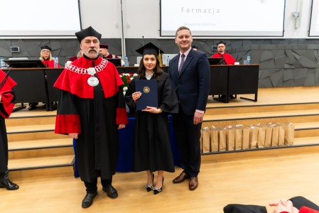 Dyplomatorium Kierunku Farmacja 2026. Kliknij, aby powiększyć zdjęcie.