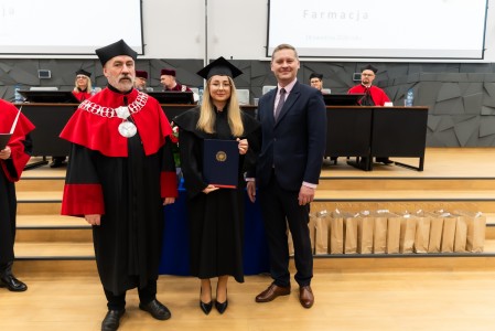 Dyplomatorium Kierunku Farmacja 2026. Kliknij, aby powiększyć zdjęcie.