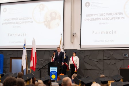 Dyplomatorium Kierunku Farmacja 2026. Kliknij, aby powiększyć zdjęcie.
