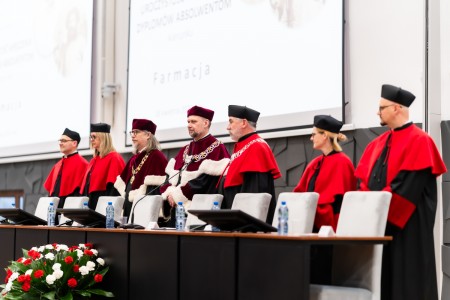 Dyplomatorium Kierunku Farmacja 2026. Kliknij, aby powiększyć zdjęcie.