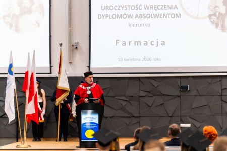 Dyplomatorium Kierunku Farmacja 2026. Kliknij, aby powiększyć zdjęcie.