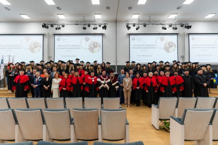 Dyplomatorium Kierunku Farmacja 2026. Kliknij, aby powiększyć zdjęcie.