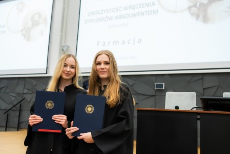 Dyplomatorium Kierunku Farmacja 2026. Kliknij, aby powiększyć zdjęcie.