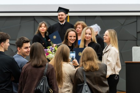 Dyplomatorium Kierunku Farmacja 2026. Kliknij, aby powiększyć zdjęcie.