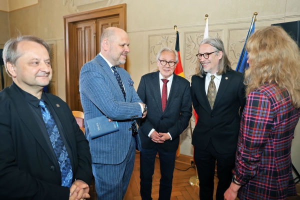 Kliknij, aby powiększyć zdjęcie.