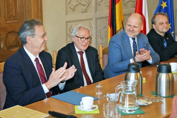 Kliknij, aby powiększyć zdjęcie.