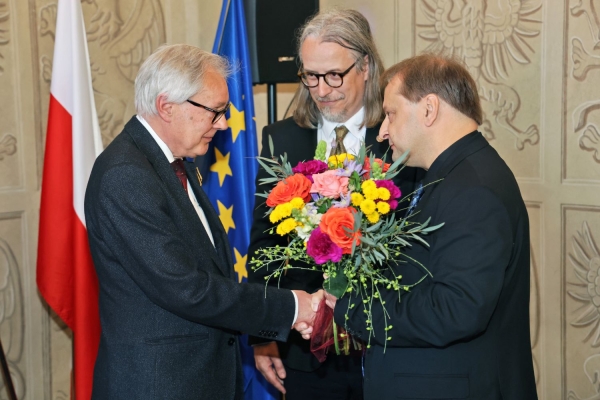 Kliknij, aby powiększyć zdjęcie.