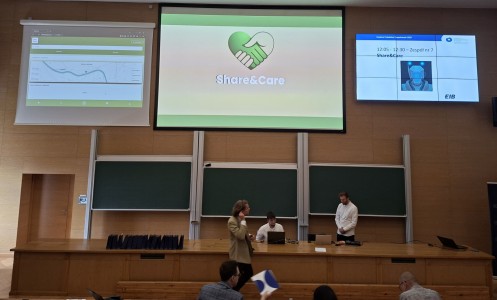 Kadry z Konkursu, wystąpienia studentów w Audytorium A. Jabłońskiego i wręczenie nagród. Kliknij, aby powiększyć zdjęcie.