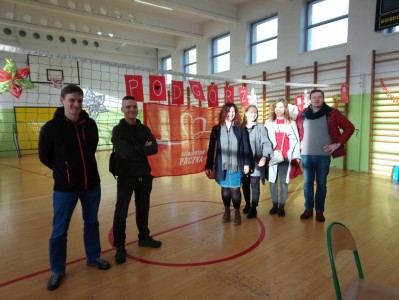 Click to zoom the picture.