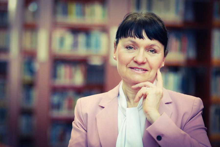 prof. dr hab. Ewa Siemińska z Katedry Inwestycji i Nieruchomości