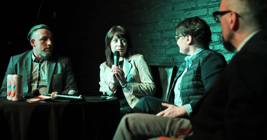 Dr Patryk Tomaszewski, dr Maria Domańska, dr Agnieszka Bryc i prof. Marcin Czyżniewski podczas dyskusji w ramach wydarzenia 