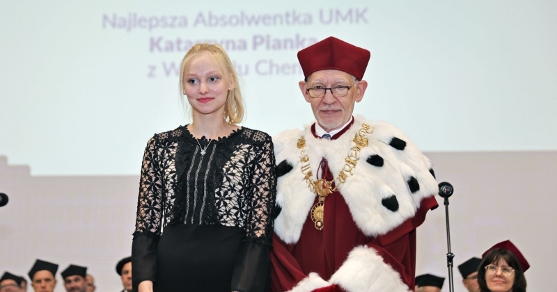 Katarzyna Pianka with the Rector of the Nicolaus Copernicus University in Toruń during the inauguration gala