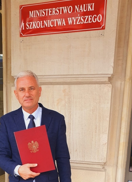Instytut Historii i Archiwistyki Uniwersytet Mikołaja Kopernika w Toruniu