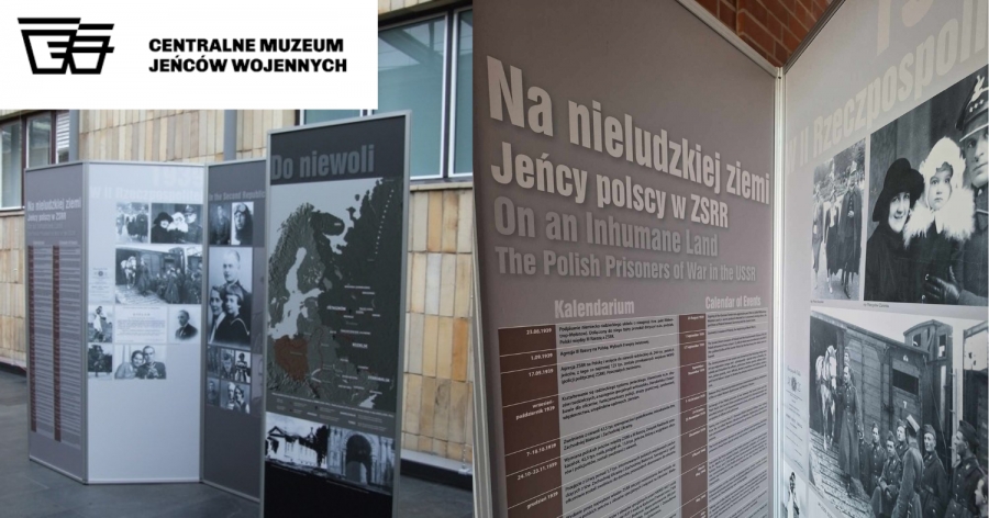 Dwa zdjęcia ukazujące plansze z fotografiami i opisem - jedno zbliżenie oraz plansza w czasie ekspozycji na ulicy miasta.