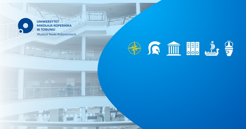 Zdjęcie przedstawiające hol główny Collegium Humanisticum z ikonkami symbolizującymi kierunki studiów prowadzone na Wydziale Nauk Historycznych UMK