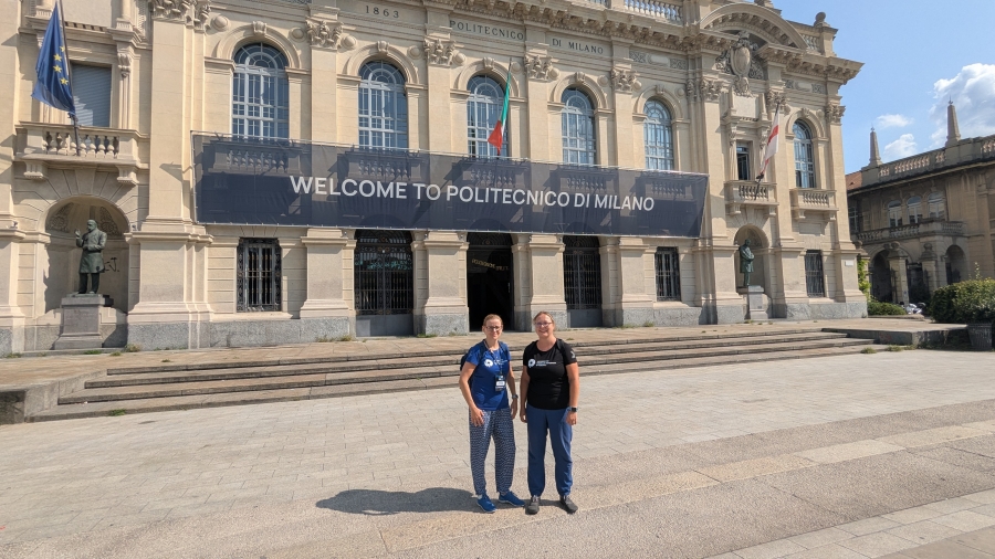 Dr K. Barylska i dr A. Gogolińska na Politechnice Mediolańskiej