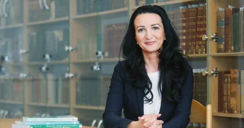 Zdjęcie portretowe prof. Anny Moszyńskiej