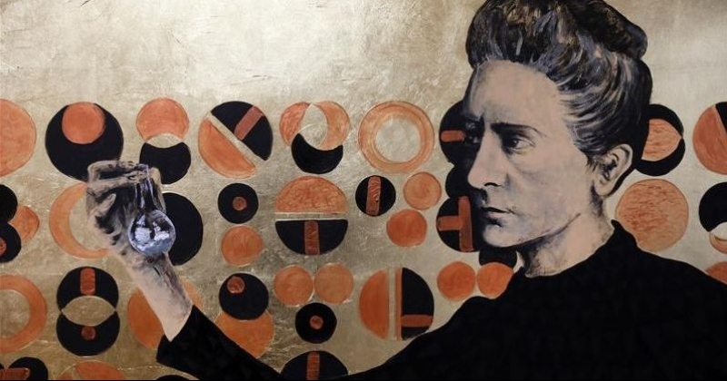 Mural z wizerunkiem Marii Słkodowskie-Curie