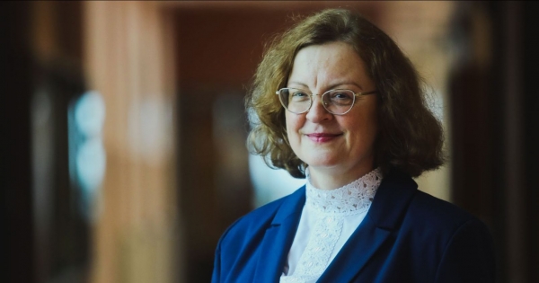 Portrait photo of prof. Buchholtz