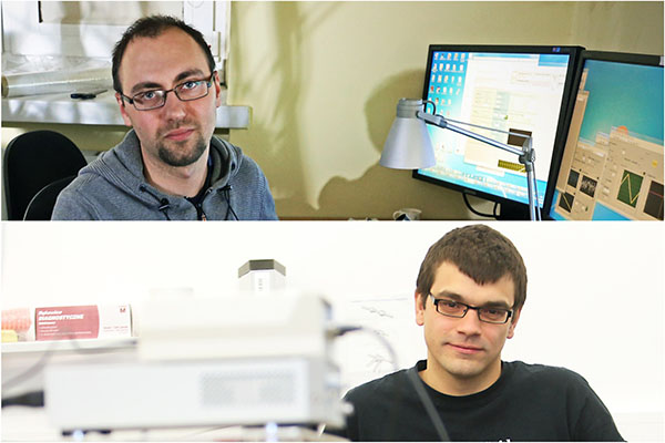 (z lewej: dr Sz. Wójtewicz, z prawej: dr P. Wcisło) [fot. Andrzej Romański]